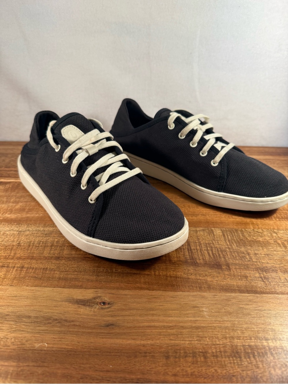 OlwKai Pehuea Li Women's Sneakers Black Size 8.5 - Picture 12 of 12